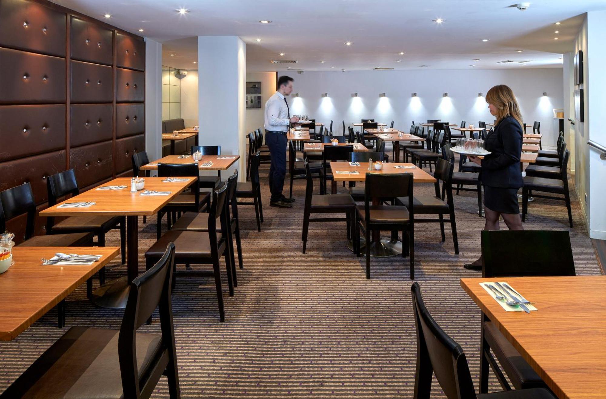 Holiday Inn London Bloomsbury By Ihg Екстериор снимка